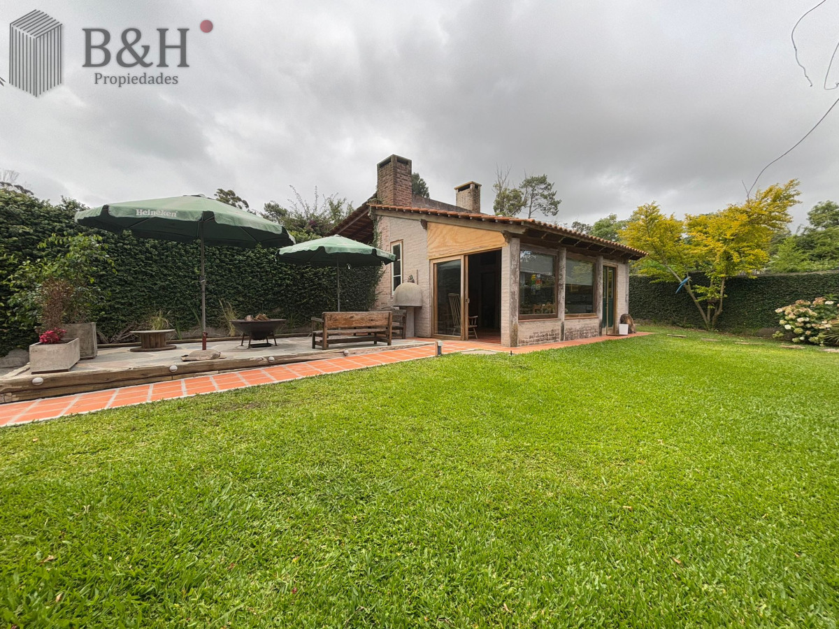 Casa ID.4024 - Casa de 2 dormitorios y medio en alquiler temporal, Pinares Parada 32 Mansa
