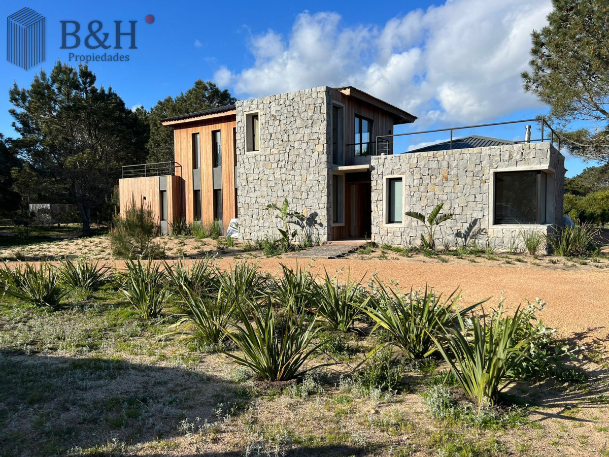 Laguna Escondida - GoPunta - Portal Inmobiliario de Punta del Este - Maldonado