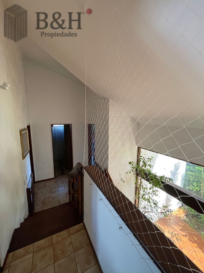 Casa ID.1493 - ALQUILER CASA DE 4 DORMITORIOS PUNTA DEL ESTE CON PISCINA CLIMATIZADA