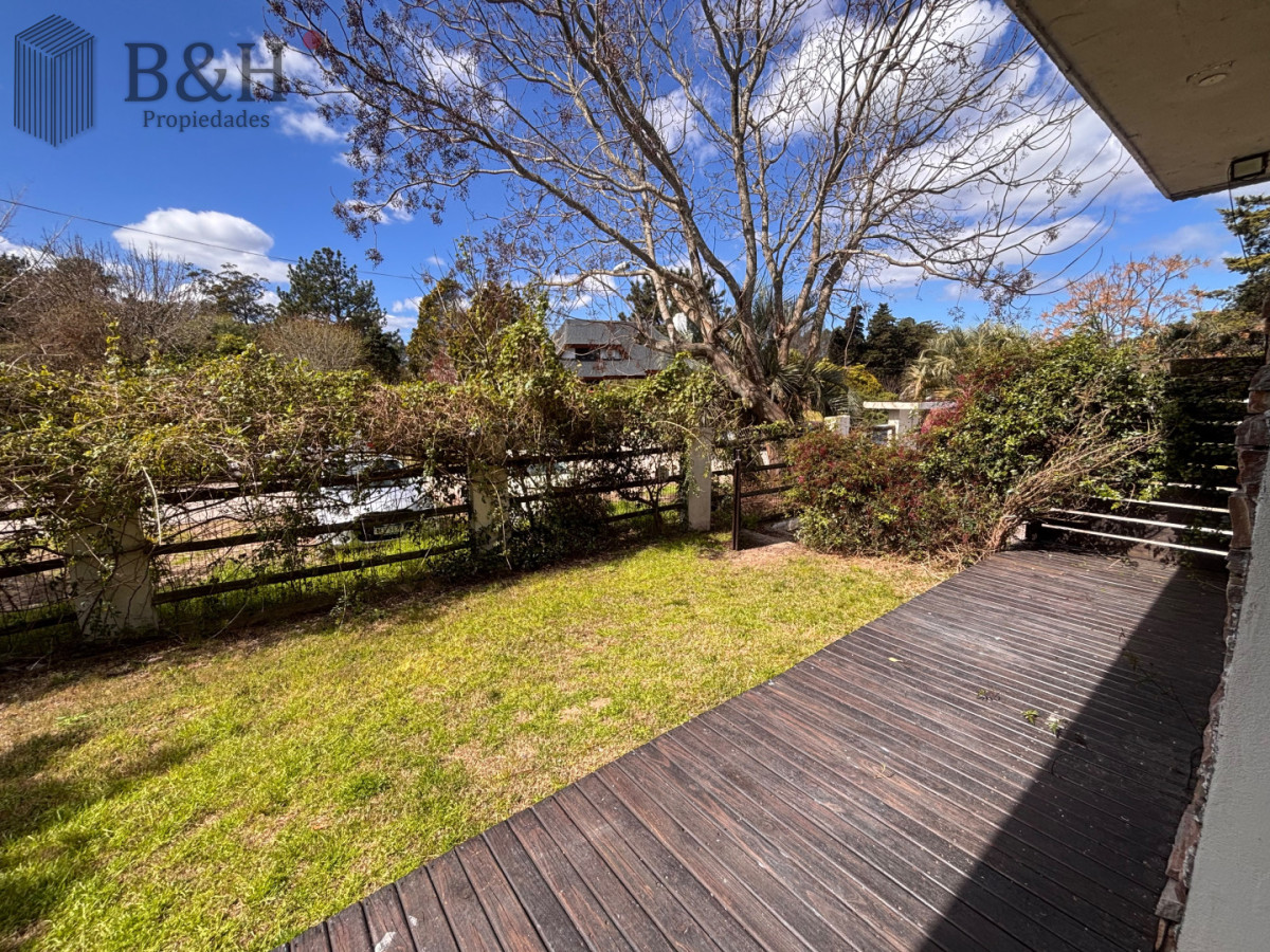 Casa ID.8115 - Casa en Pinares a pasos del mar