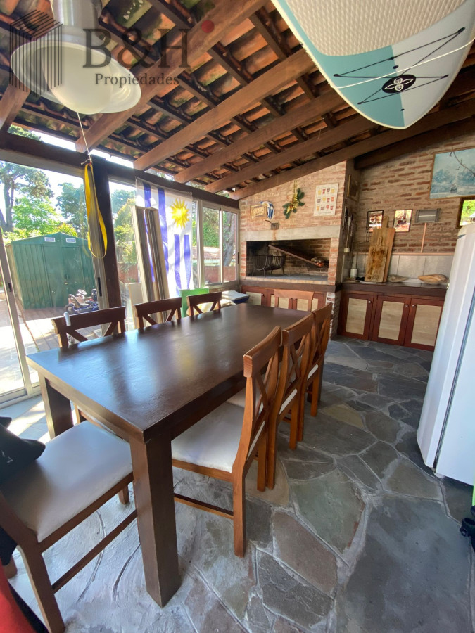 Casa ID.3669 - Casa a la venta en Cantegril !!