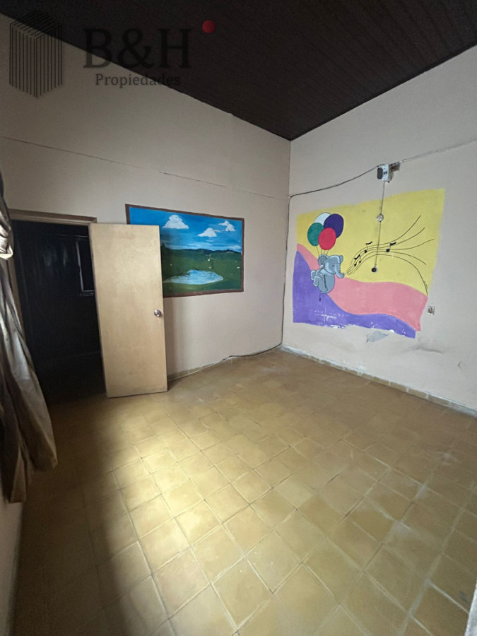 Casa ID.6515 - Casa a reciclar a media cuadra de Plaza