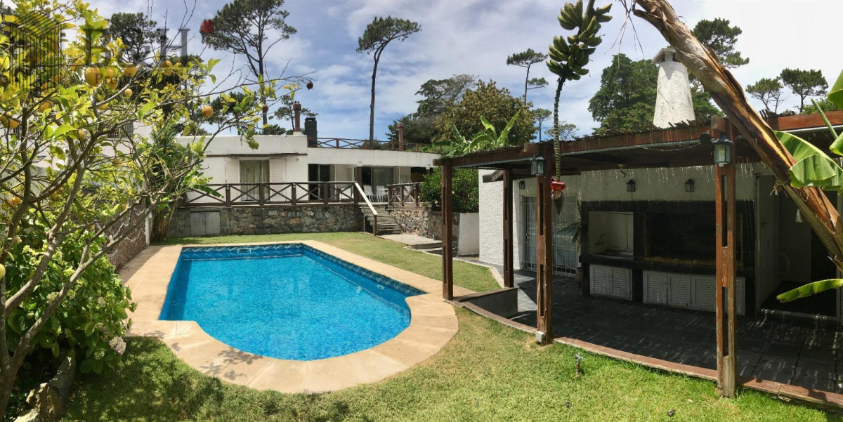 Casa ID.6227 - Tu Refugio Ideal en San Rafael, Punta del Este