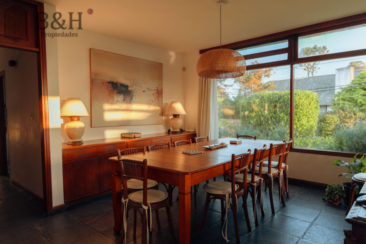 Casa ID.5024 - Casa de 3 dormitorios en Alquiler Anual - Punta del Este 