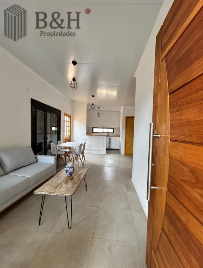 Casa ID.7725 - Casa en Venta o Alquiler de Verano La Barra 2 Dormitorios