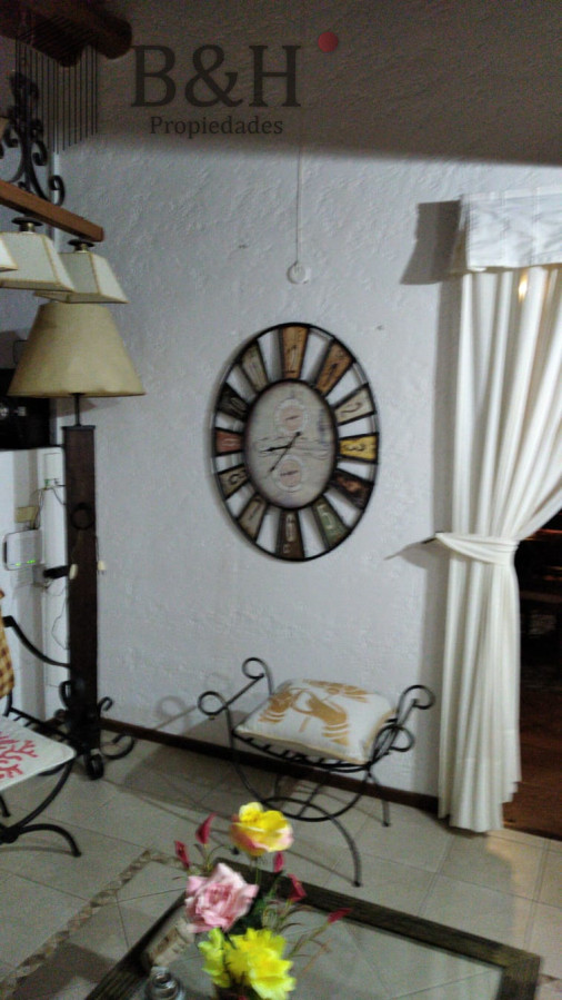 Casa ID.5716 - se vende y alquilo hermosa casa en pinares 