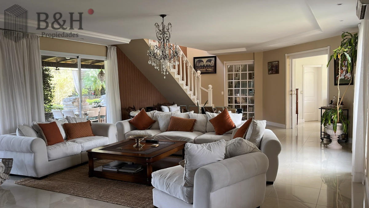 Casa ID.10 - VENTA EXCELENTE CASA EN LA ARBOLADA BARRIO PRIVADO PUNTA DEL ESTE
