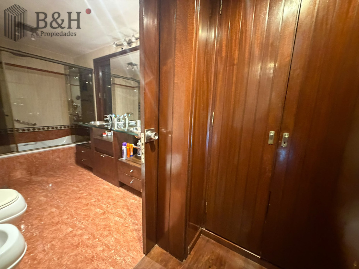 Casa ID.7833 - Casa Venta 5 Dormitorios Punta del Este 