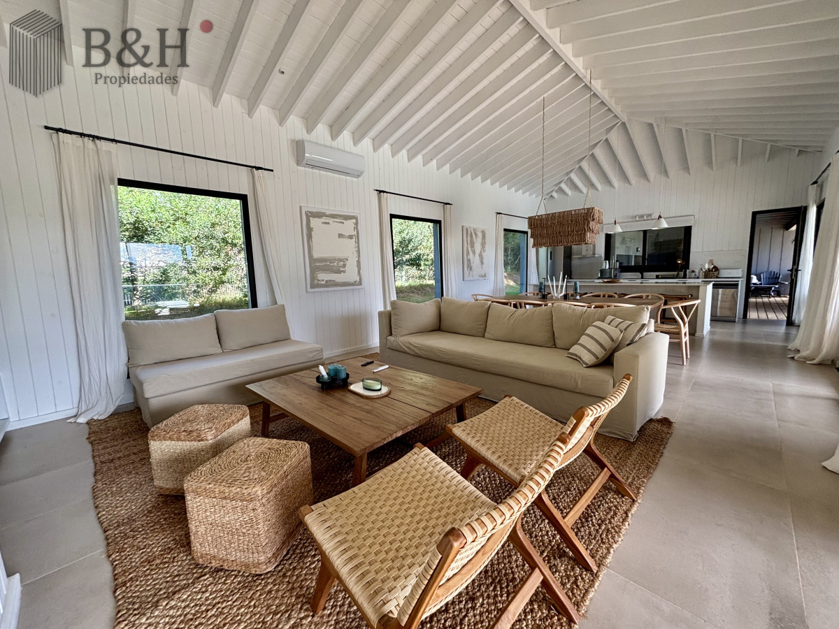 Casa ID.5813 - Casa de 5 dormitorios en alquiler temporal, José Ignacio