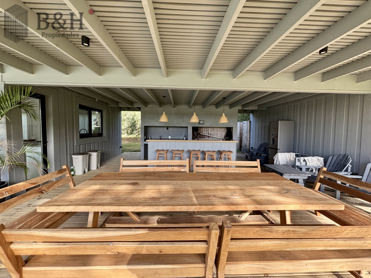 Casa ID.5813 - Casa de 5 dormitorios en alquiler temporal, José Ignacio
