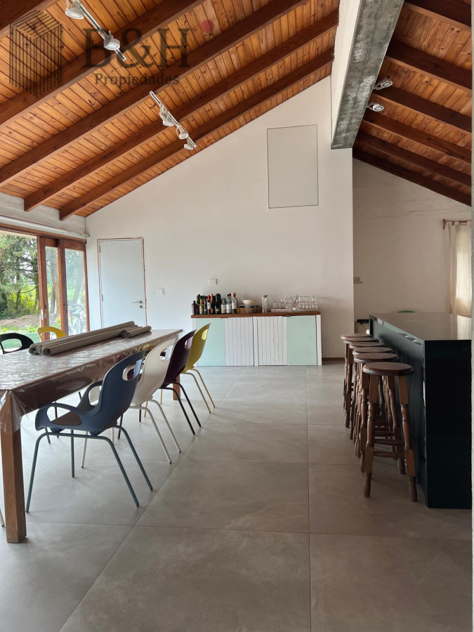 Casa ID.1493 - ALQUILER CASA DE 4 DORMITORIOS PUNTA DEL ESTE CON PISCINA CLIMATIZADA