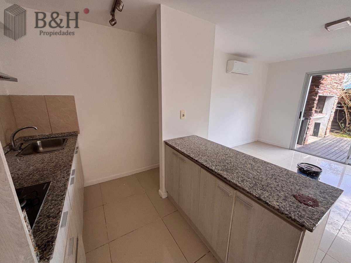 Casa ID.8115 - Casa en Pinares a pasos del mar