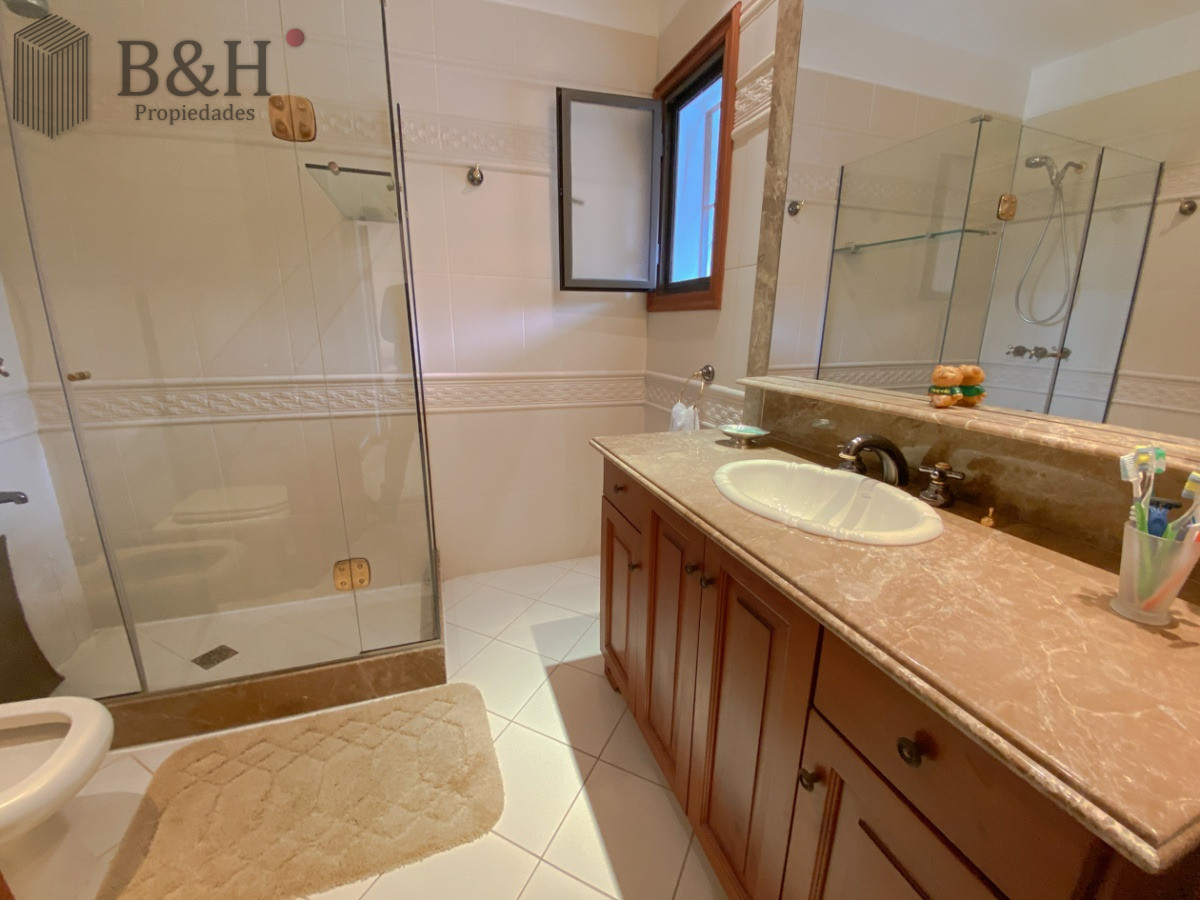 Casa ID.5723 - Casa en venta de 7 dormitorios, Punta del Este