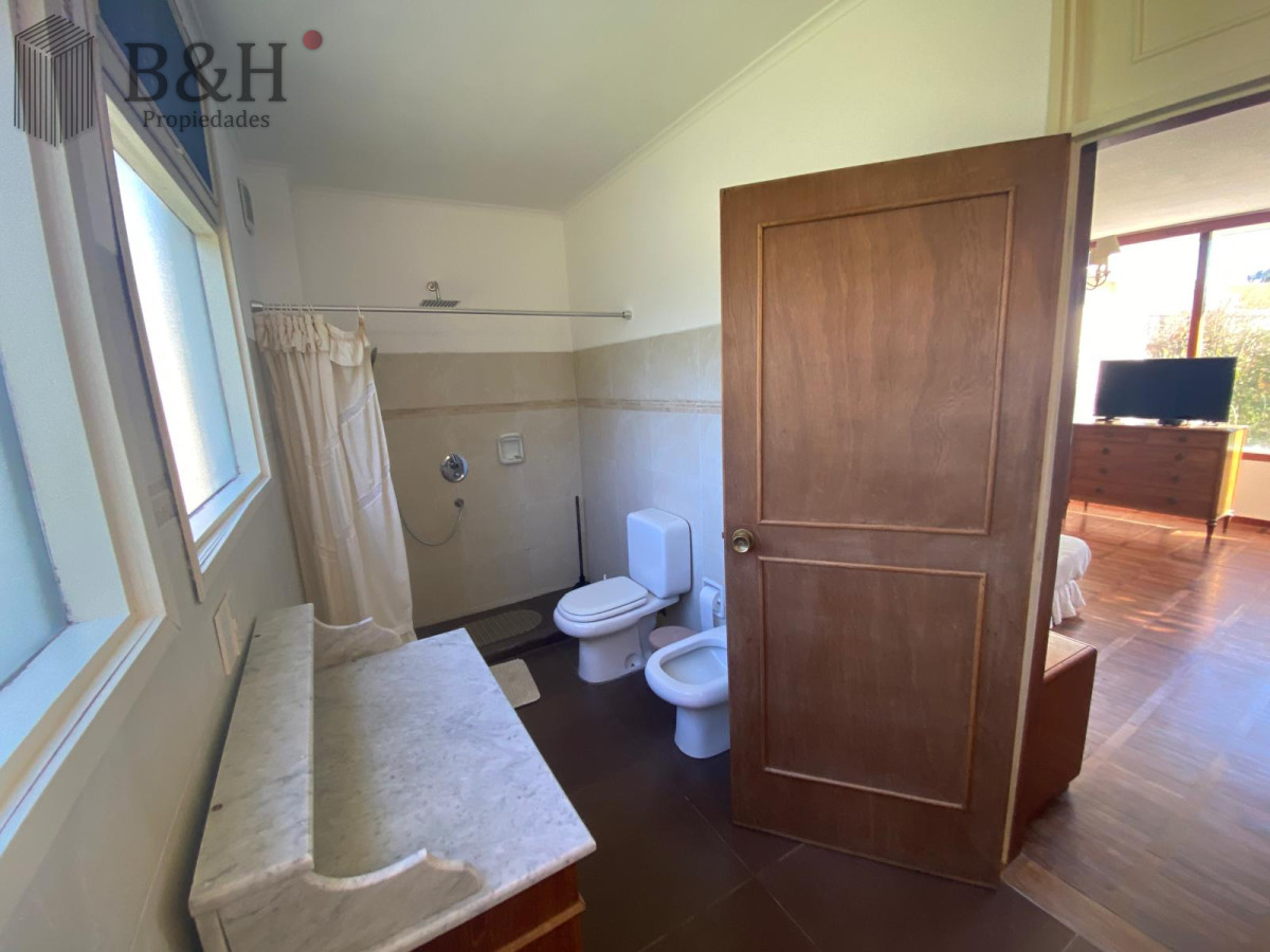 Casa ID.5024 - Casa de 3 dormitorios en Alquiler Anual - Punta del Este 