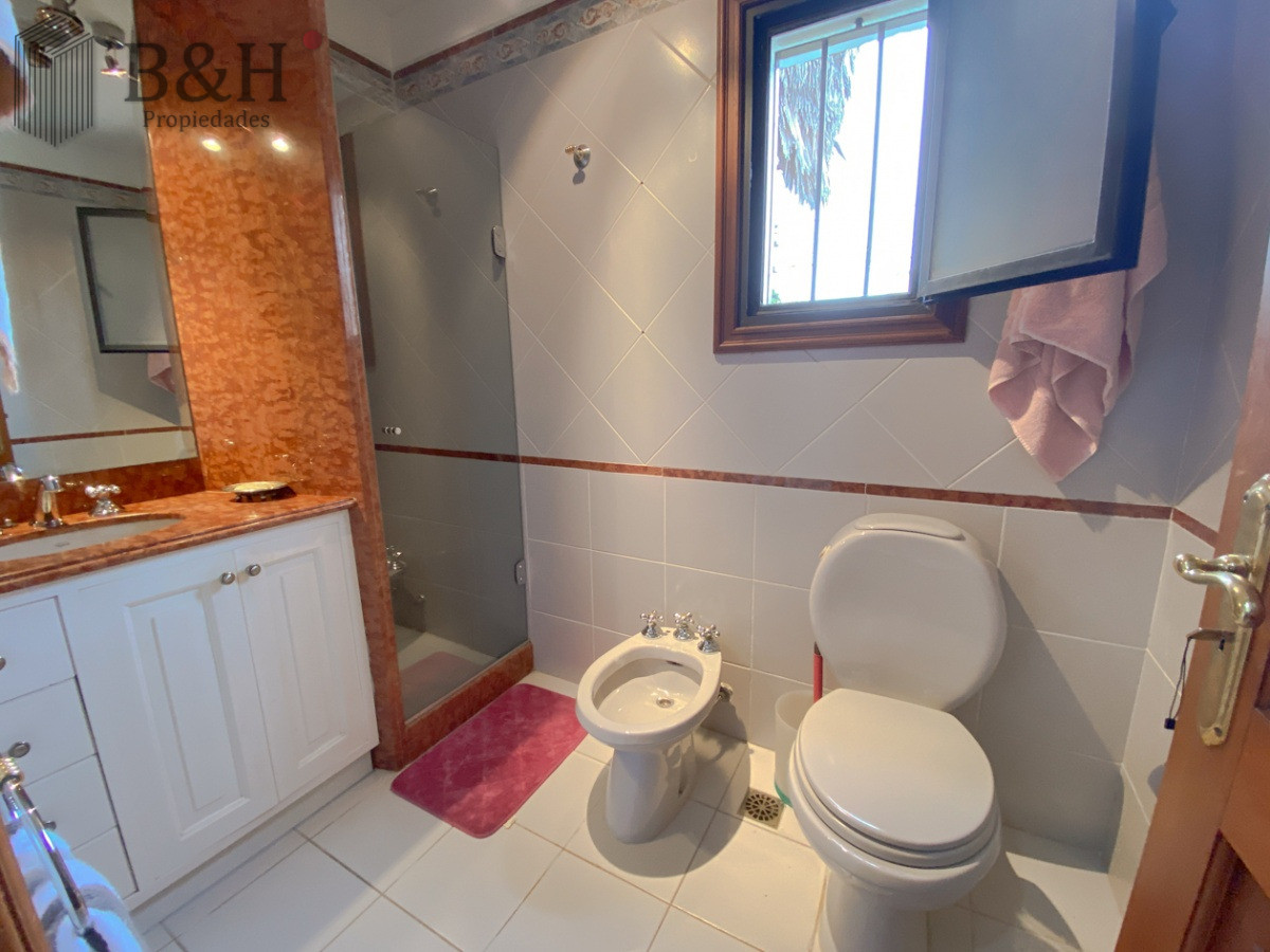 Casa ID.5723 - Casa en venta de 7 dormitorios, Punta del Este