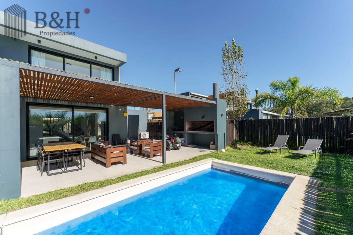 Casa ID.7428 - Hermosa casa en venta barrio privado en las grutas 3 dormitorios 