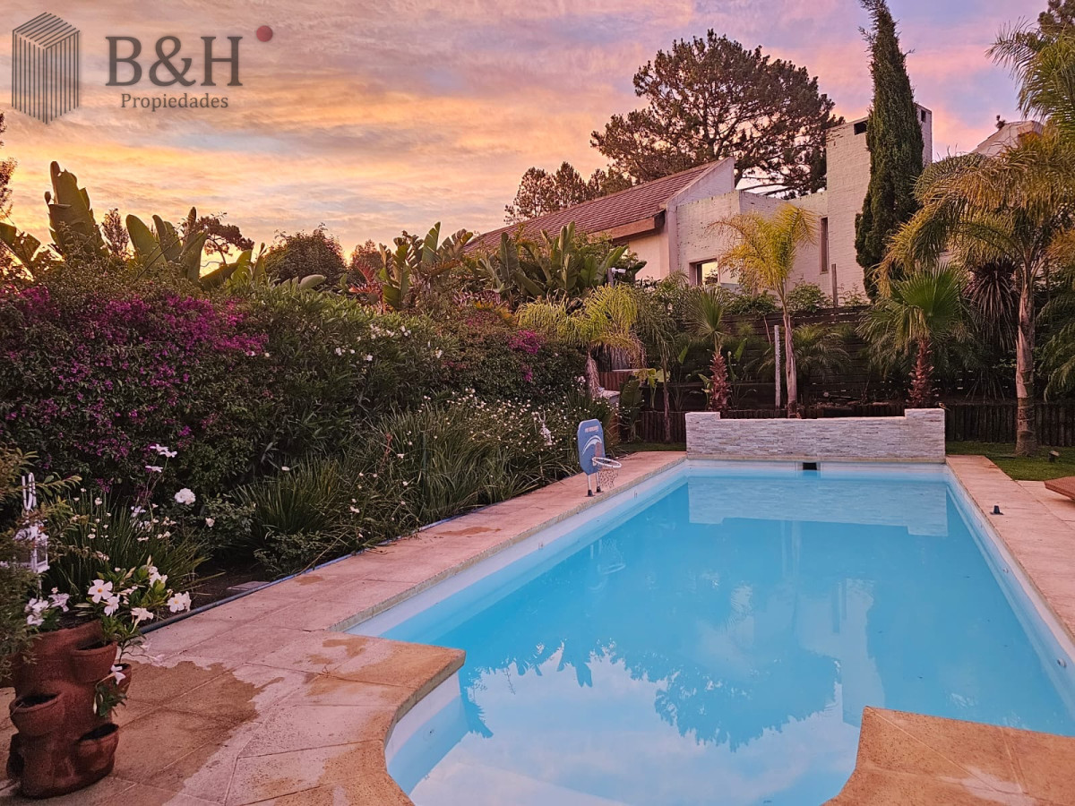 Casa ID.10 - VENTA EXCELENTE CASA EN LA ARBOLADA BARRIO PRIVADO PUNTA DEL ESTE