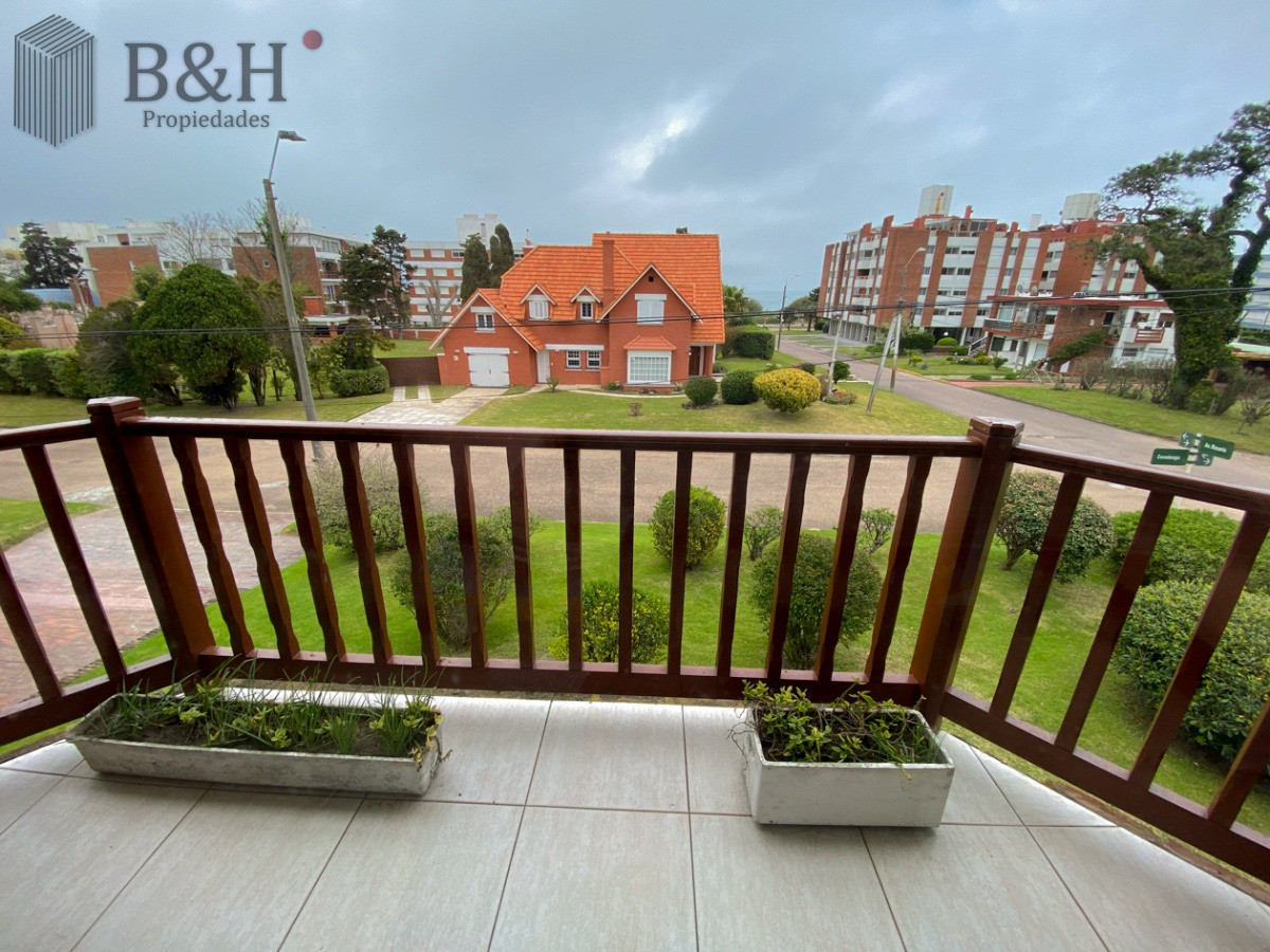 Casa ID.5723 - Casa en venta de 7 dormitorios, Punta del Este