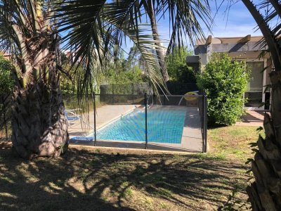 Casa de 3 dormitorios en alquiler anual - Punta del Este 