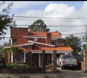 OPORTUNIDAD  !! Casa en ciudad de Rocha. Excelente construcción. 