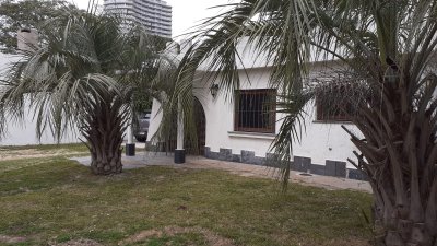 ALQUILER DE CASA ZONA ENJOY A 100 MTS DEL MAR