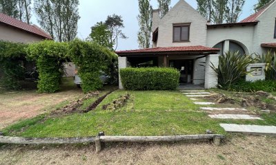 venta de casa en barrio privado dos dormitorios pinares