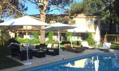 VENTA EXCELENTE CASA EN LA ARBOLADA BARRIO PRIVADO PUNTA DEL ESTE