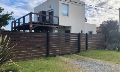 Casa de 2 dormitorios a la venta en balneario Buenos Aires - Manantiales