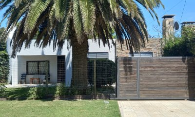 Casa de 3 dormitorios a la venta - Balneario Buenos Aires
