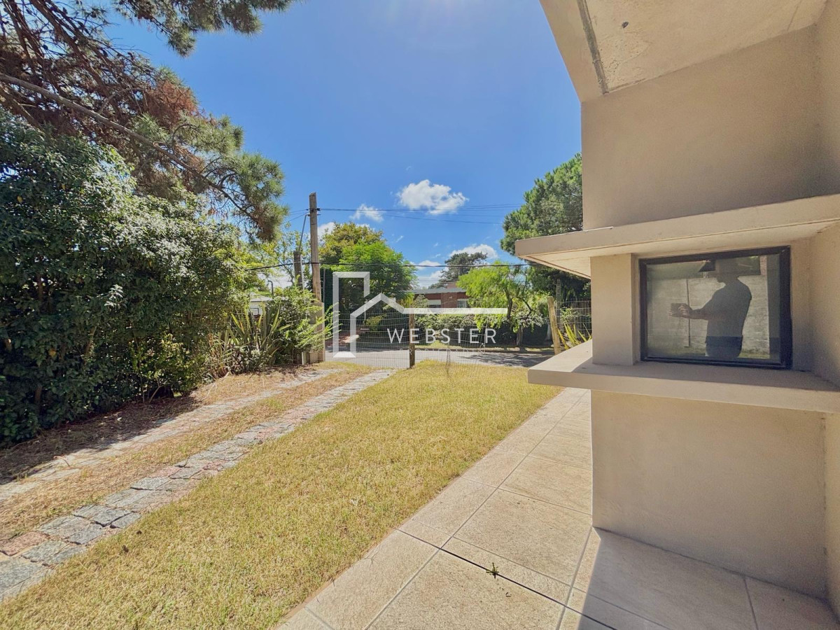 Casa ID.2374 - Venta casa 3 dormitorios en Pinares Punta del Este