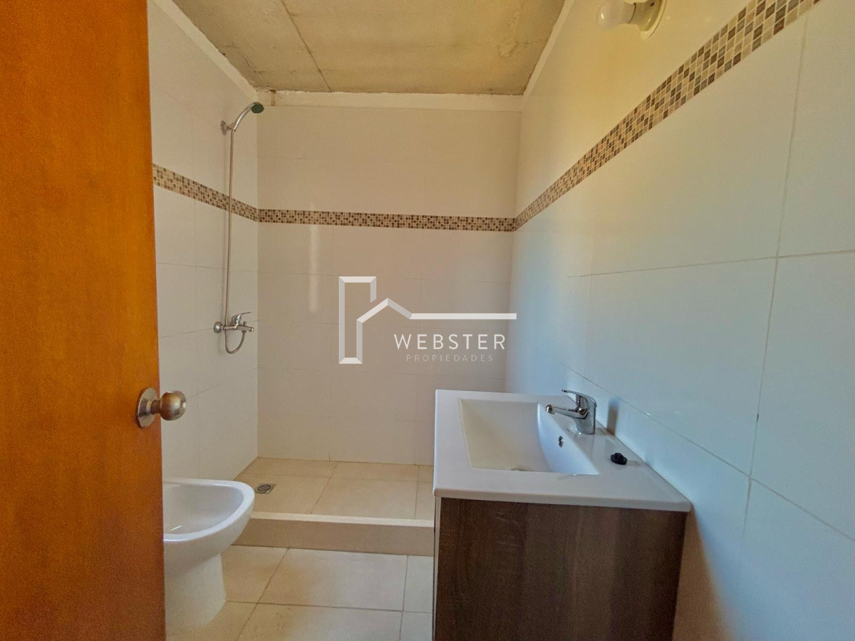 Casa ID.2374 - Venta casa 3 dormitorios en Pinares Punta del Este