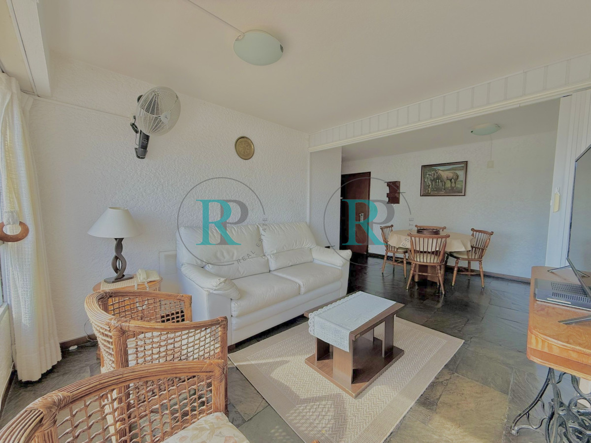 Apartamento ID.2380 - Venta apartamento completamente reciclado un dormitorio Punta del Este