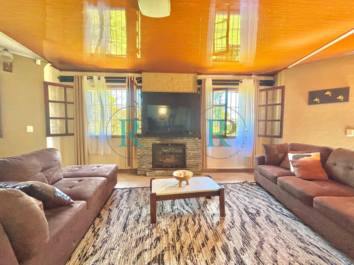 Casa ID.2341 - Venta Casa en venta 3 dormitorios Pinares, Punta del Este