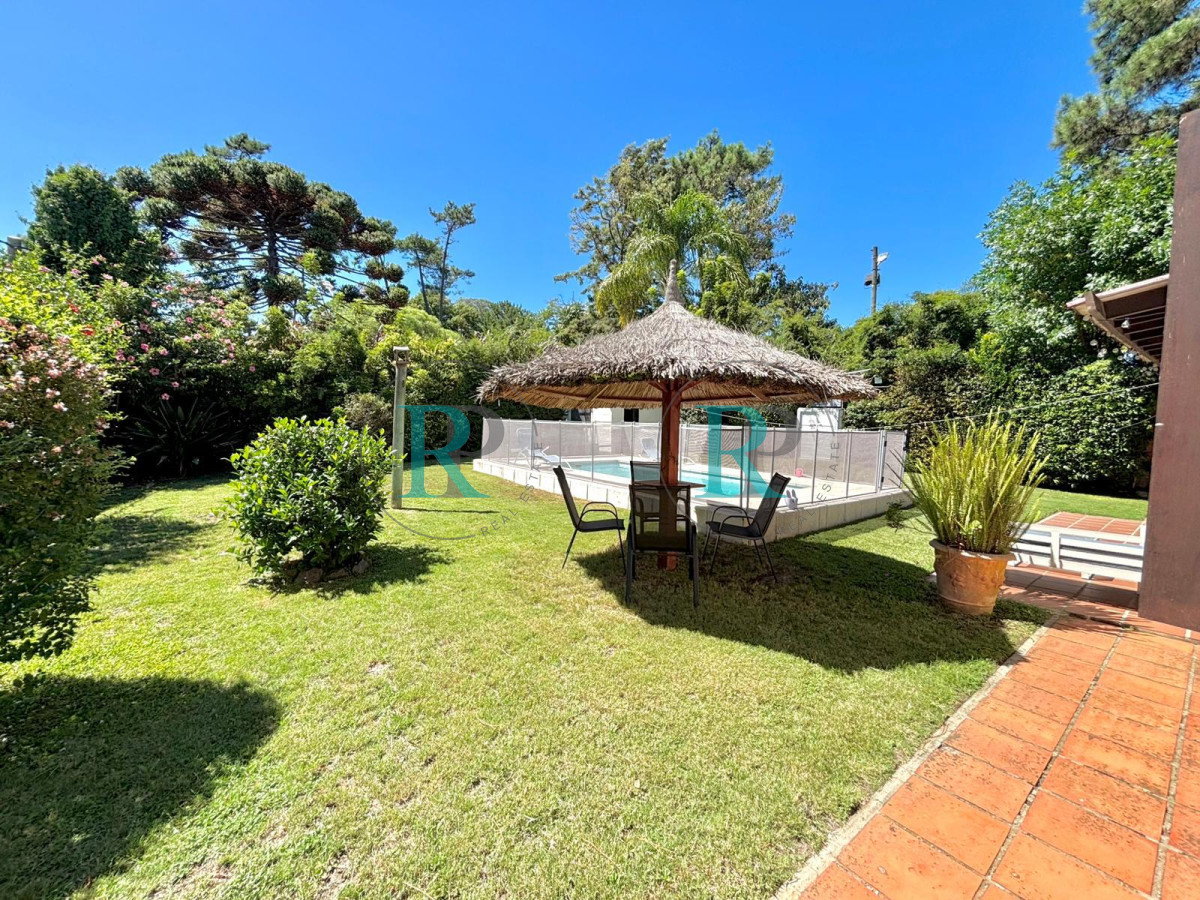 Casa ID.2341 - Venta Casa en venta 3 dormitorios Pinares, Punta del Este