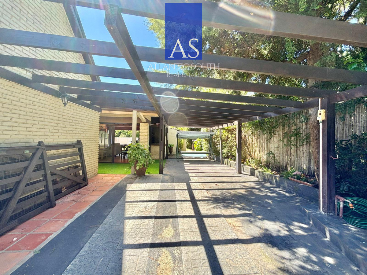 Casa ID.3955 - Casa en venta 3 dormitorios Pinares, Punta del Este