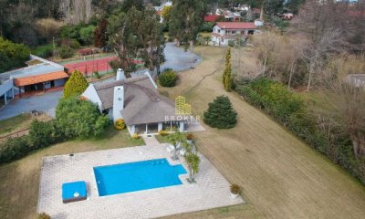 Casa Mansión tipo Chacra en Pinares/Playa Mansa sobre Laguna del Diario Punta del Este