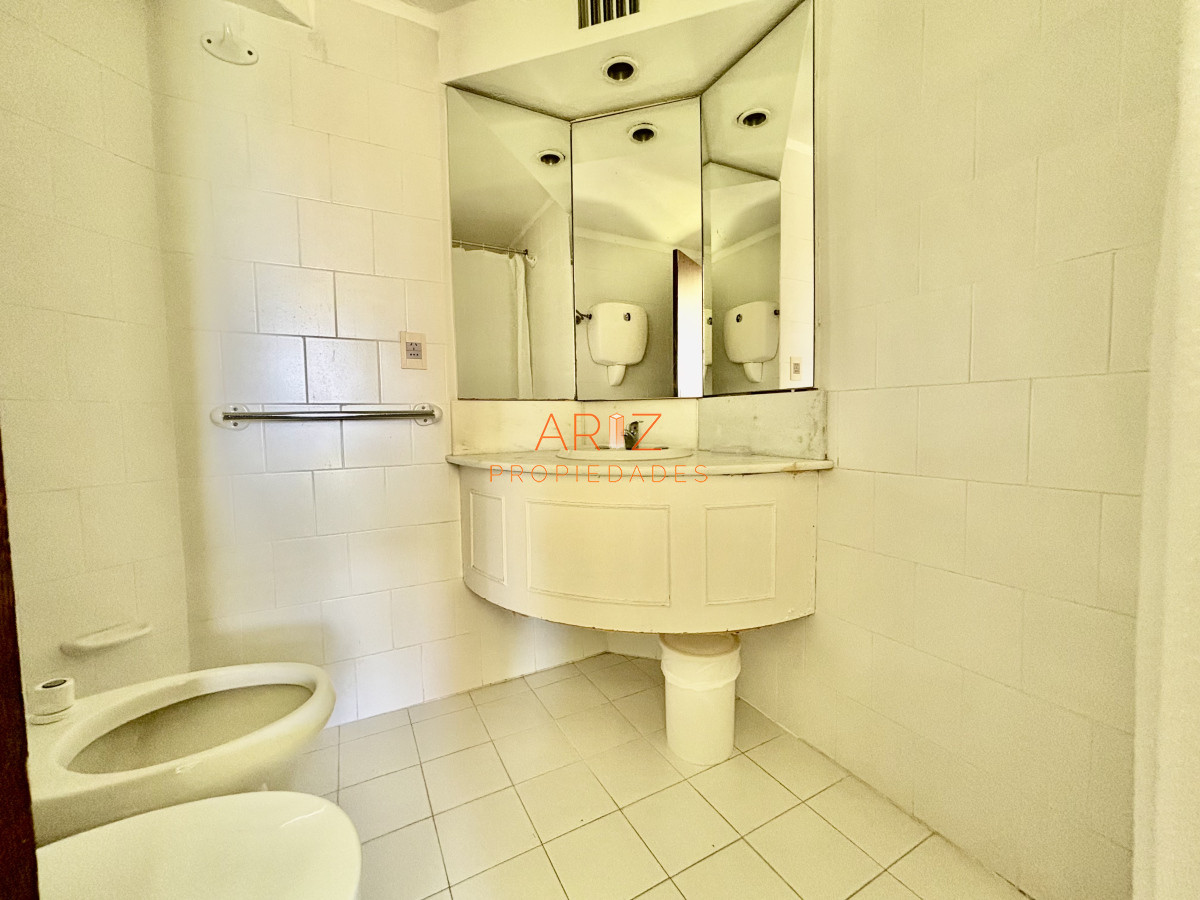 Apartamento ID.2394 - Venta Apartamento, 2 dormitorios, Roosevelt Punta del Este PISO ALTO