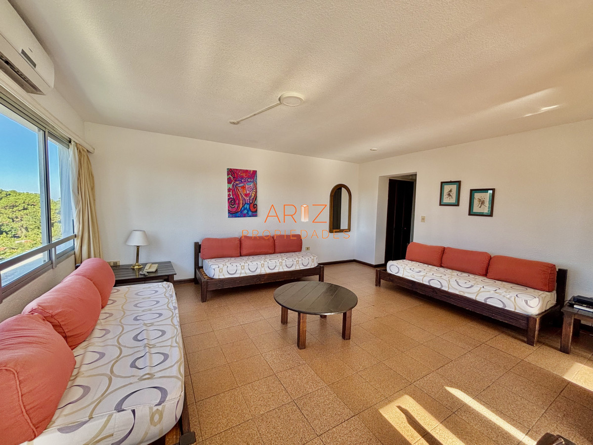Apartamento ID.2394 - Venta Apartamento, 2 dormitorios, Roosevelt Punta del Este PISO ALTO