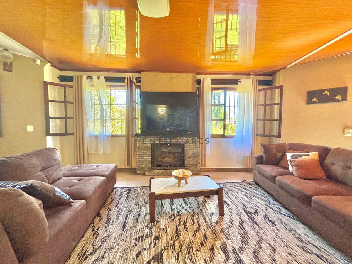 Casa ID.121 - Venta Casa en venta 3 dormitorios Pinares, Punta del Este