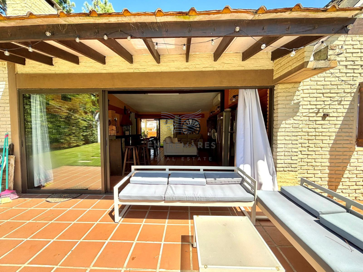 Casa ID.121 - Venta Casa en venta 3 dormitorios Pinares, Punta del Este