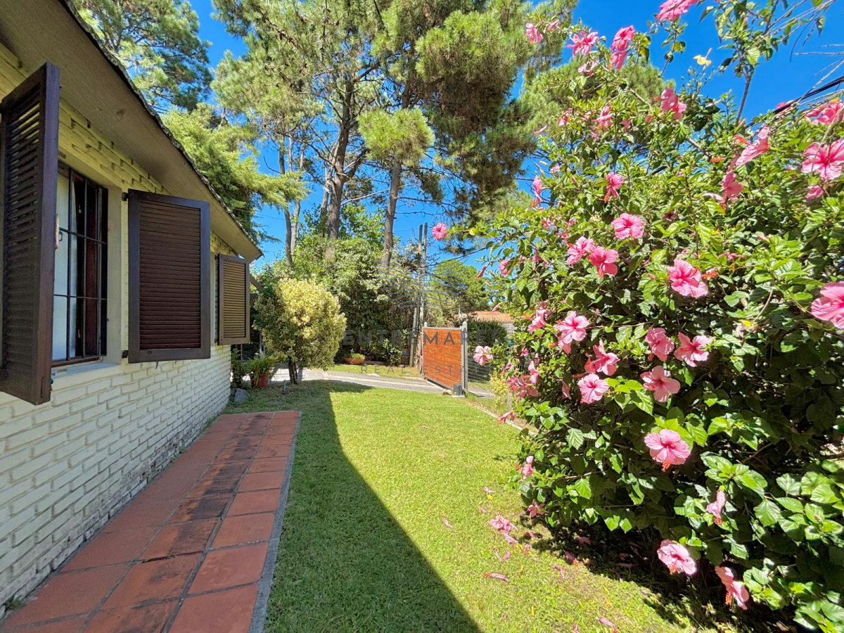 Casa ID.121 - Venta Casa en venta 3 dormitorios Pinares, Punta del Este