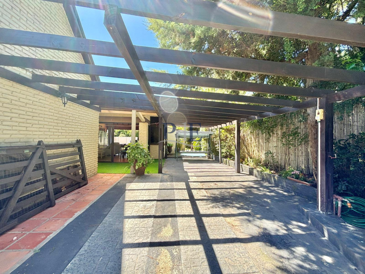 Venta de de 3 dormitorios, parada 27 de Playa Mansa. - Imagen 3