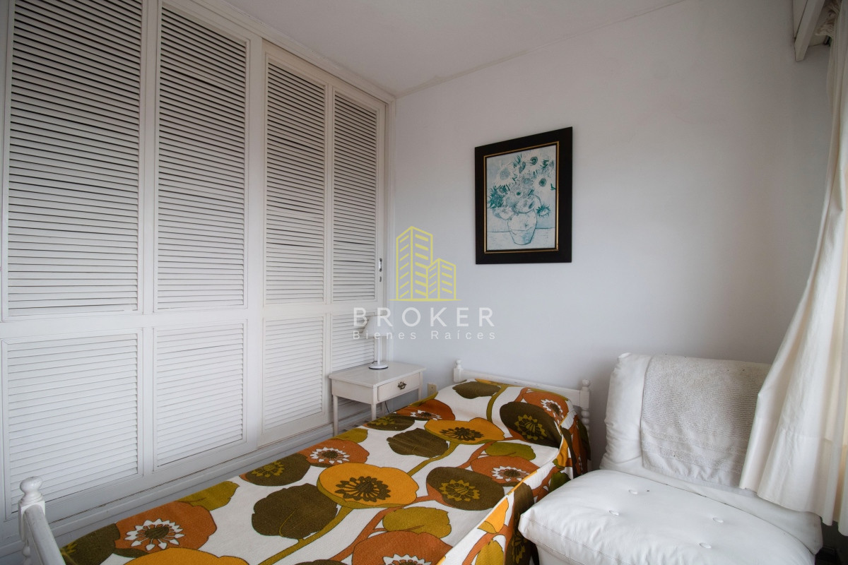 Apartamento ID.876/Venta_de_apartamento_de_tres_dormitorios_en_Peninsula._Punta_del_Este,_Uruguay. - Venta de apartamento de tres dormitorios en Peninsula. Punta del Este, Uruguay.