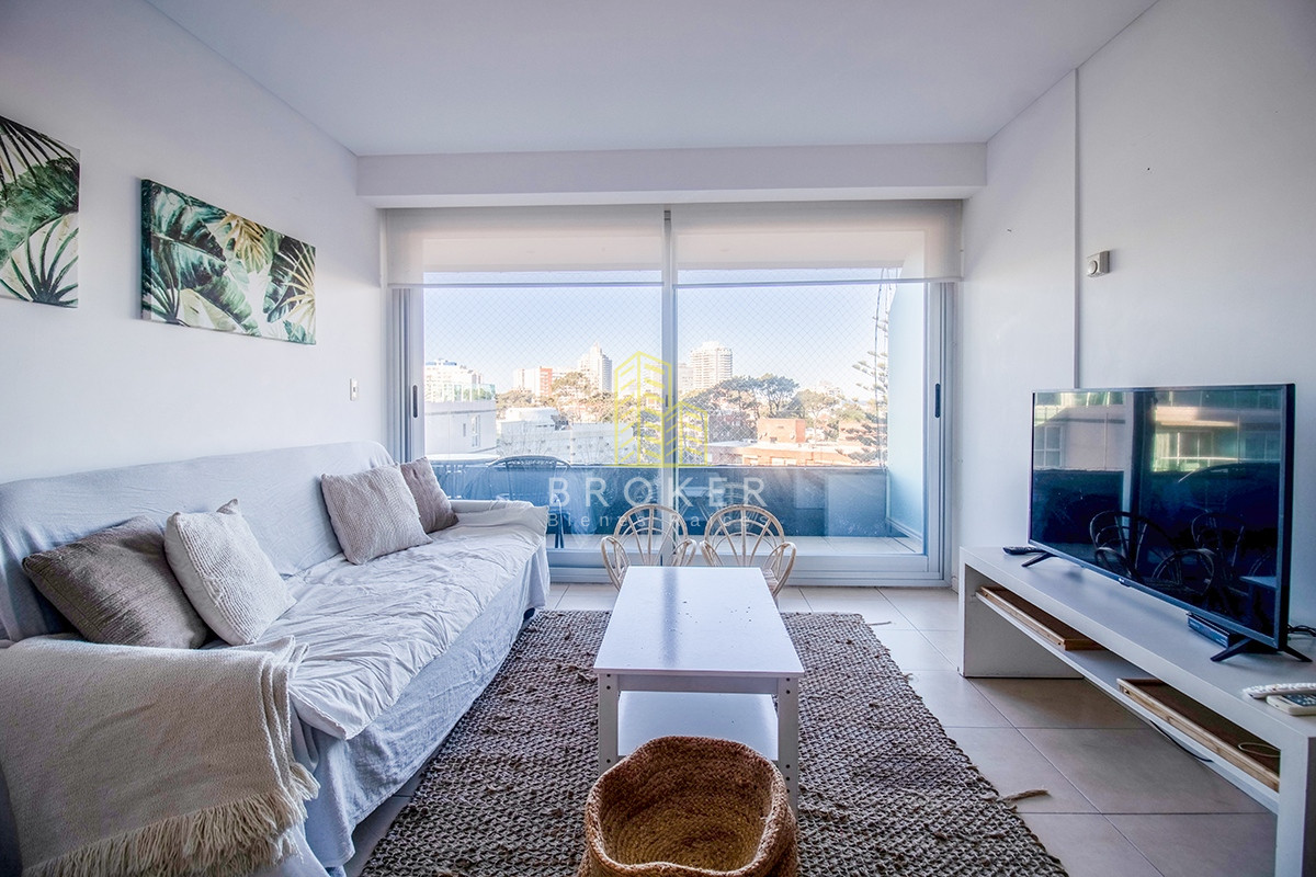 Apartamento ID.1650/Venta_Apartamento_3_dormitorios_y_medio_en_Chiverta,_Punta_del_Este._Uruguay. - Venta Apartamento 3 dormitorios y medio en Chiverta, Punta del Este. Uruguay.