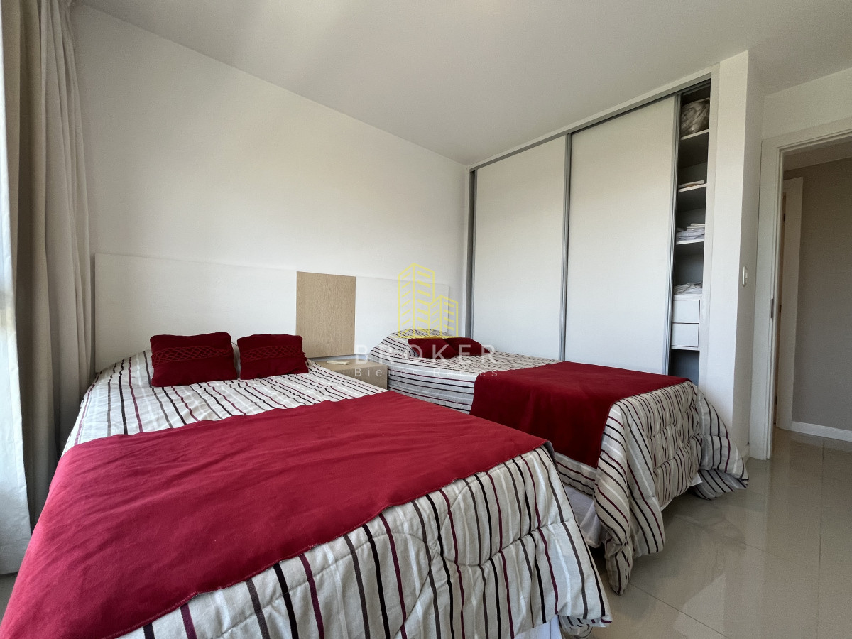 Apartamento ID.8804/Apartamento_en_Venta_2_Dormitorios_Frente_al_Mar_en_Playa_Mansa_Punta_del_Este_ - Apartamento en Venta 2 Dormitorios Frente al Mar en Playa Mansa Punta del Este 