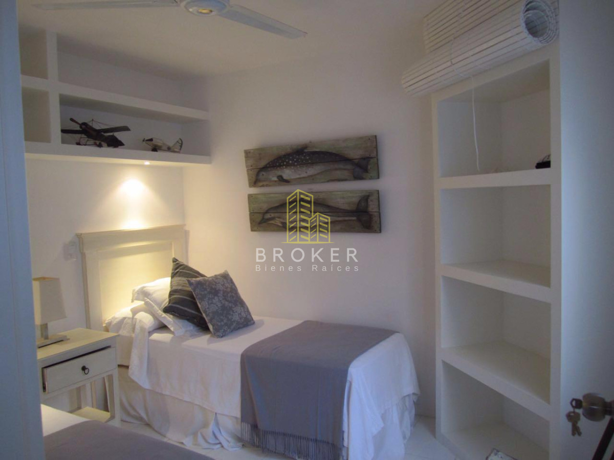 Apartamento ID.8848/Departamento_en_alquiler_a_4_cuadras_de_playa_Bikini_en_Punta_del_Este! - Departamento en alquiler a 4 cuadras de playa Bikini en Punta del Este!