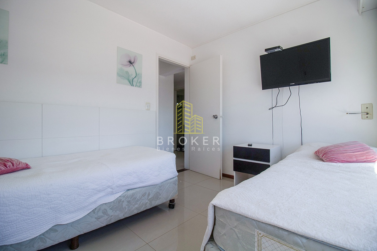 Apartamento ID.785/Oportunidad_en_venta_de_apartamento_con_vista_al_mar_en_Peninsula_-_Punta_del_este - Oportunidad en venta de apartamento con vista al mar en Peninsula - Punta del este