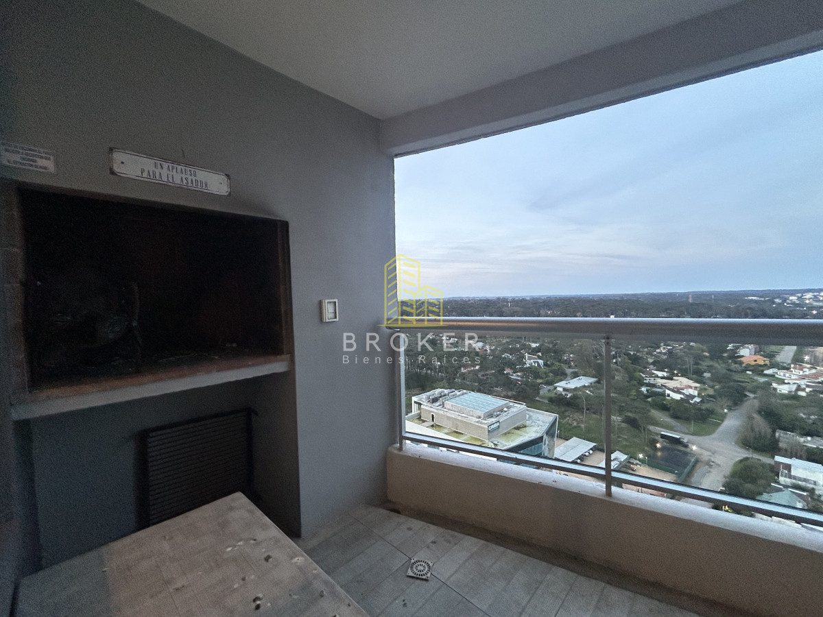 Apartamento ID.2169/Alquiler_de_apartamento_de_lujo_en_Brava,_Punta_Del_Este - Alquiler de apartamento de lujo en Brava, Punta Del Este