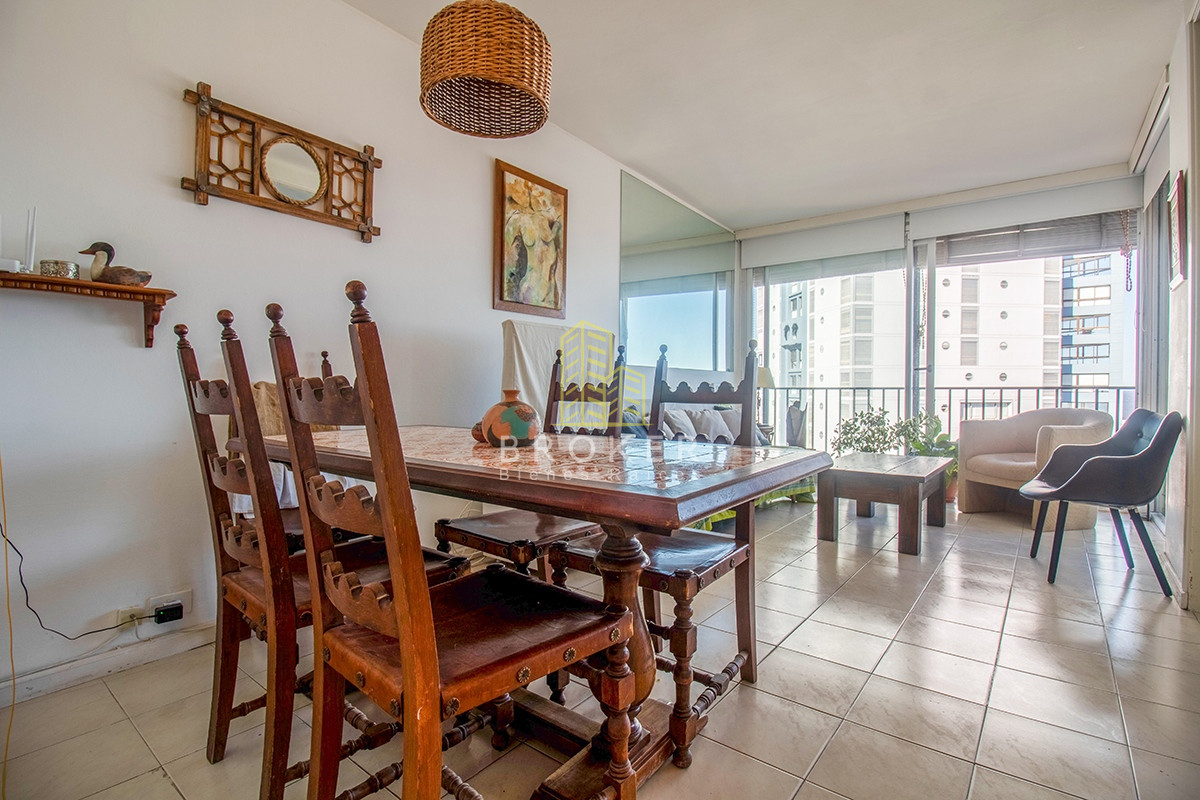 Apartamento ID.682/Apartamento_vista_al_mar_2_Dorm._en_VENTA,_Península,_Punta_del_Este - Apartamento vista al mar 2 Dorm. en VENTA, Península, Punta del Este