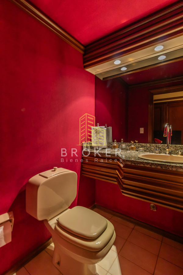 Apartamento ID.2030/Venta_apartamento_5_dormitorios_en_Punta_Carretas,_Montevideo_Uruguay - Venta apartamento 5 dormitorios en Punta Carretas, Montevideo Uruguay